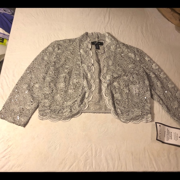 Lace Jacket - Picture 2 of 7